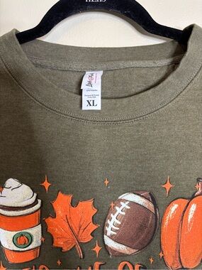 Women's Pumpkin Latte Olive Green Graphic Sweatshirt with Fall Print